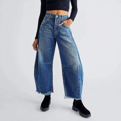 Hochtaillierte Raw Edge Jeans