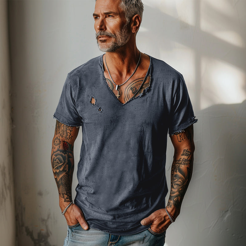 Ripped V-Neck Shirt für Männer